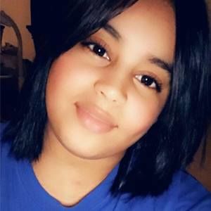 Meet your Posher, Aida